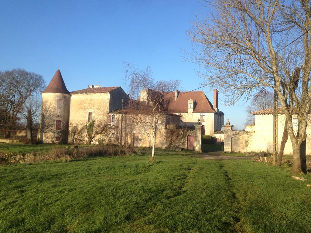 Chateau De Theon Hotel Cozes ภายนอก รูปภาพ